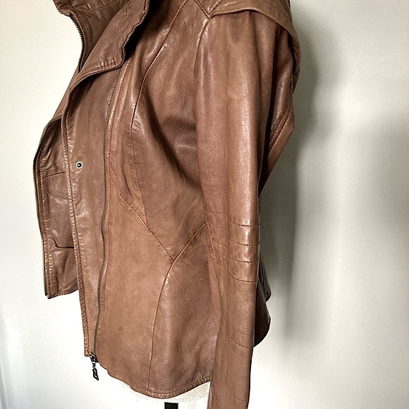 DANIER Women’s Size XS Genuine Leather Cognac/Brown Biker Jacket - Picture 9 of 15